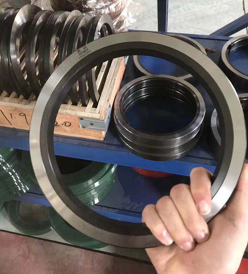 กรณี บริษัท ล่าสุดเกี่ยวกับ D700x360x50mm ใบมีดตัดแบบโรตารี่สำหรับตัดความหนา 3-16mm สแตนเลส